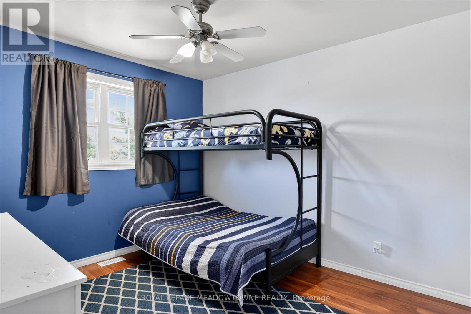 












1073 SERPENT MOUNDS ROAD

,
Otonabee-South Monaghan,




Ontario
K0L2G0

