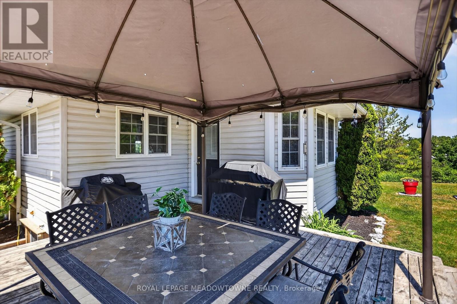












1073 SERPENT MOUNDS ROAD

,
Otonabee-South Monaghan,




Ontario
K0L2G0

