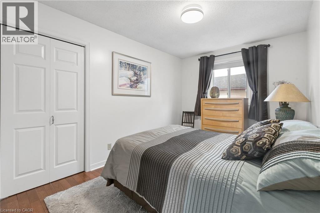












406 IRONWOOD Road

,
Guelph,




Ontario
N1G3N8

