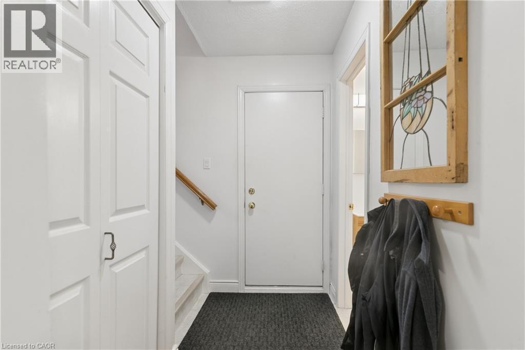 












406 IRONWOOD Road

,
Guelph,




Ontario
N1G3N8

