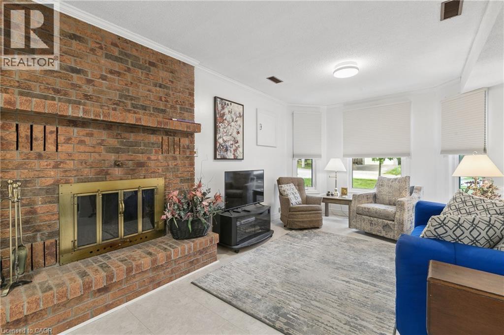 












406 IRONWOOD Road

,
Guelph,




Ontario
N1G3N8

