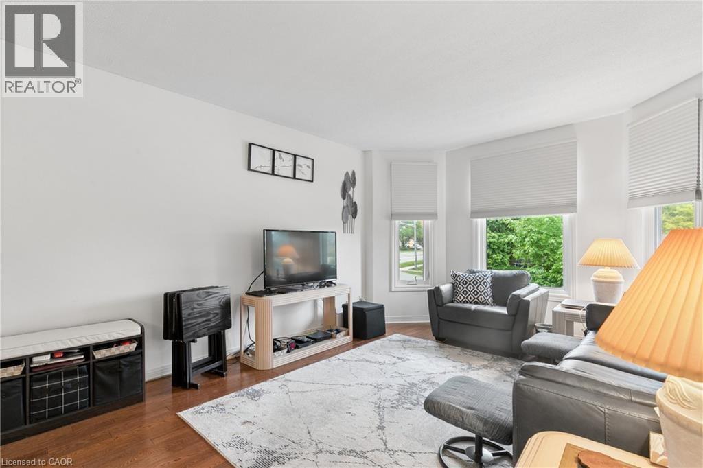 












406 IRONWOOD Road

,
Guelph,




Ontario
N1G3N8

