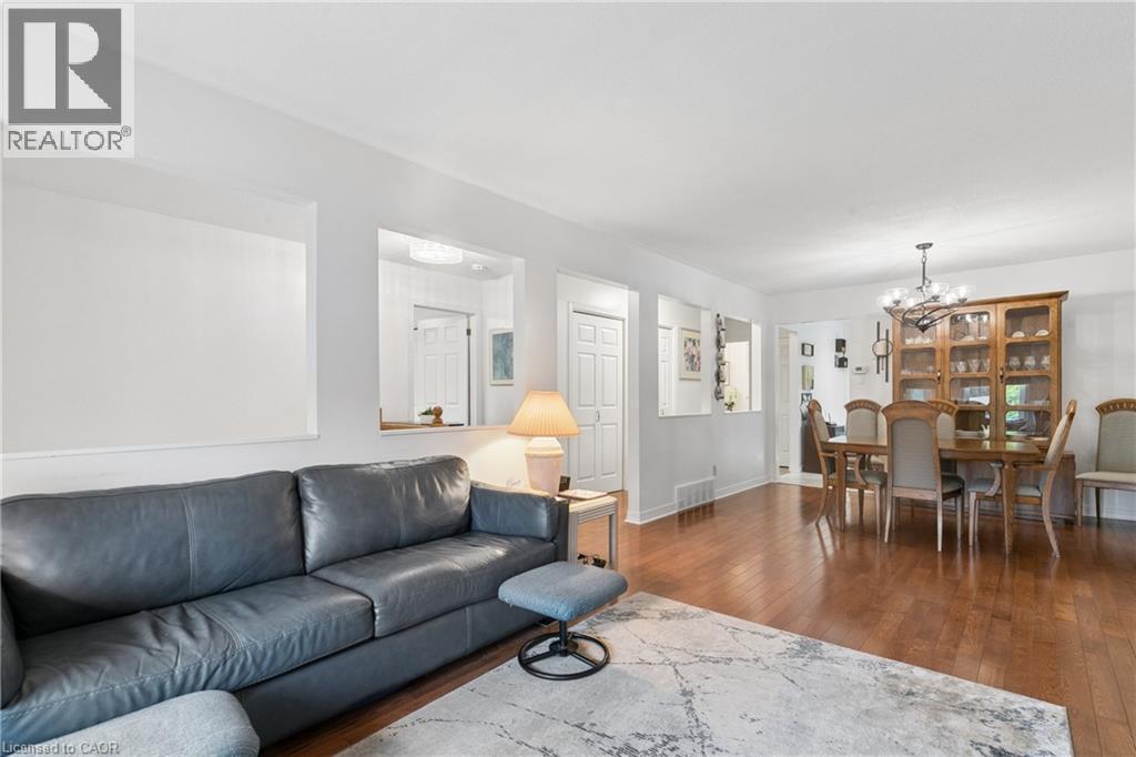 












406 IRONWOOD Road

,
Guelph,




Ontario
N1G3N8

