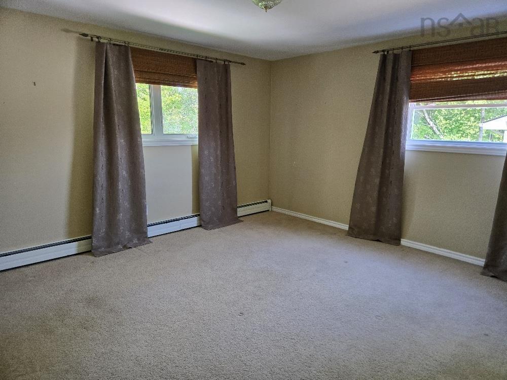 












42 McLean Street

,
Truro,




NS
B2N 4V9

