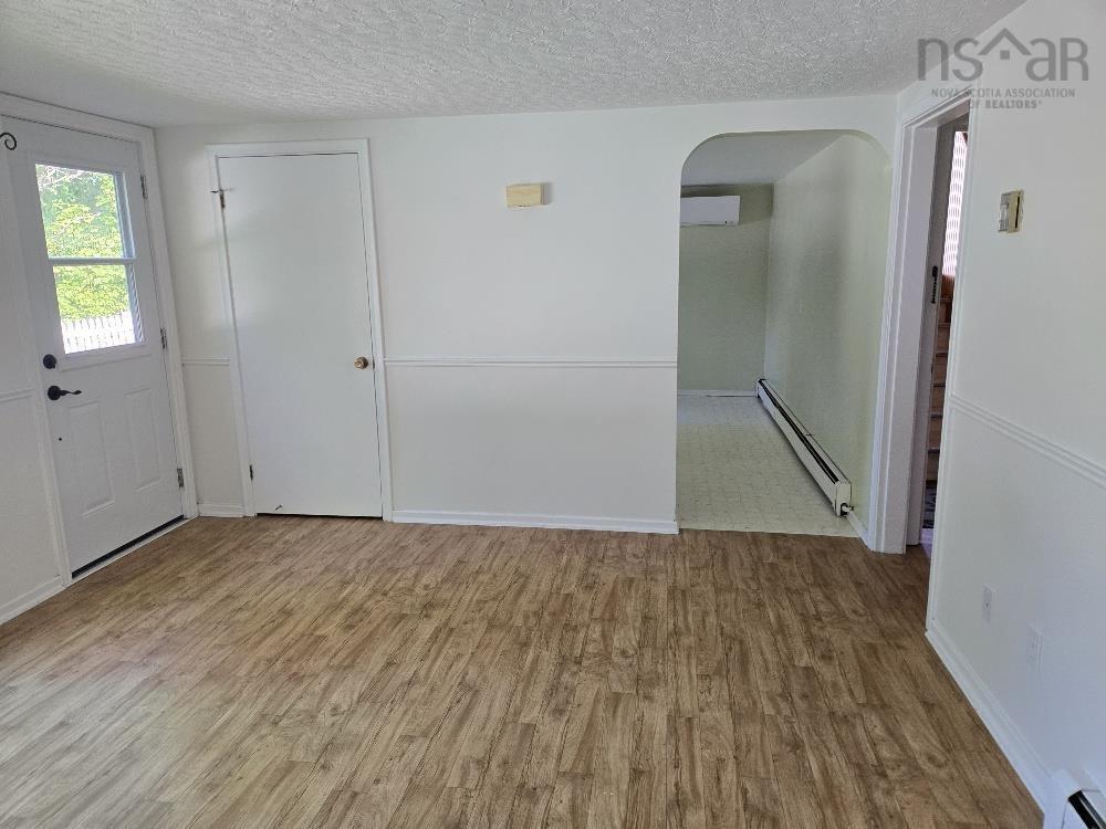 












42 McLean Street

,
Truro,




NS
B2N 4V9

