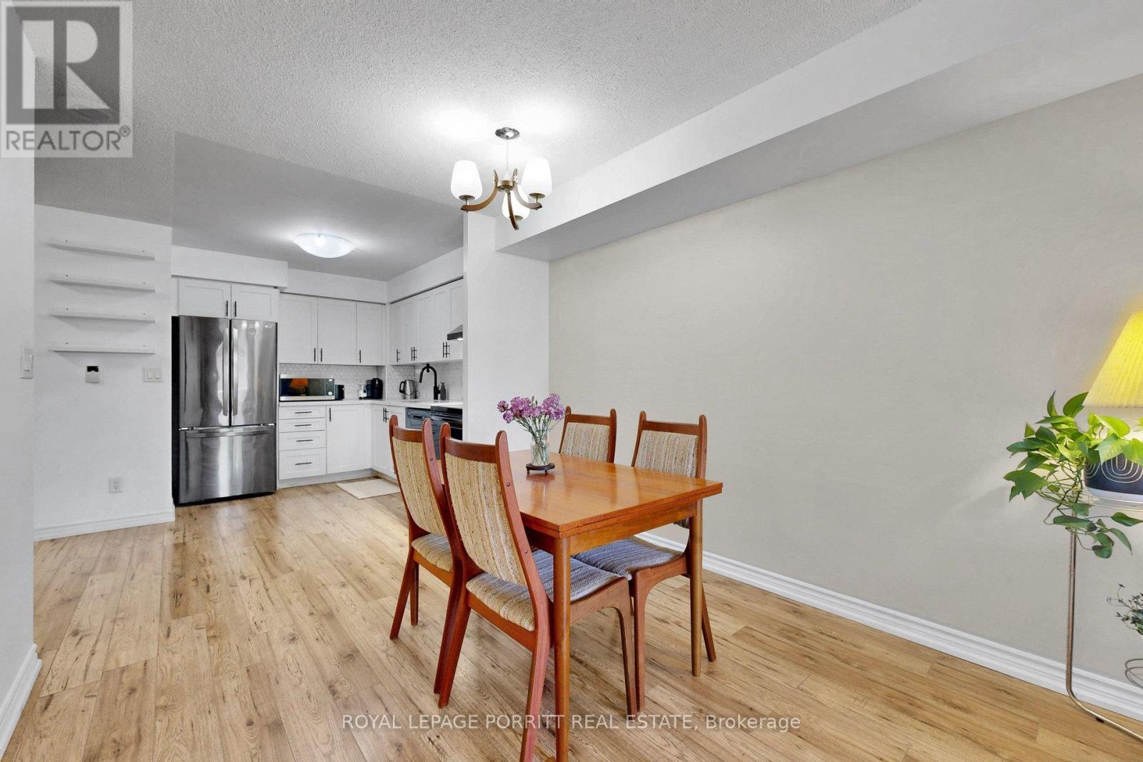 












927 - 3888 DUKE OF YORK BOULEVARD

,
Mississauga,




Ontario
L5A4P5

