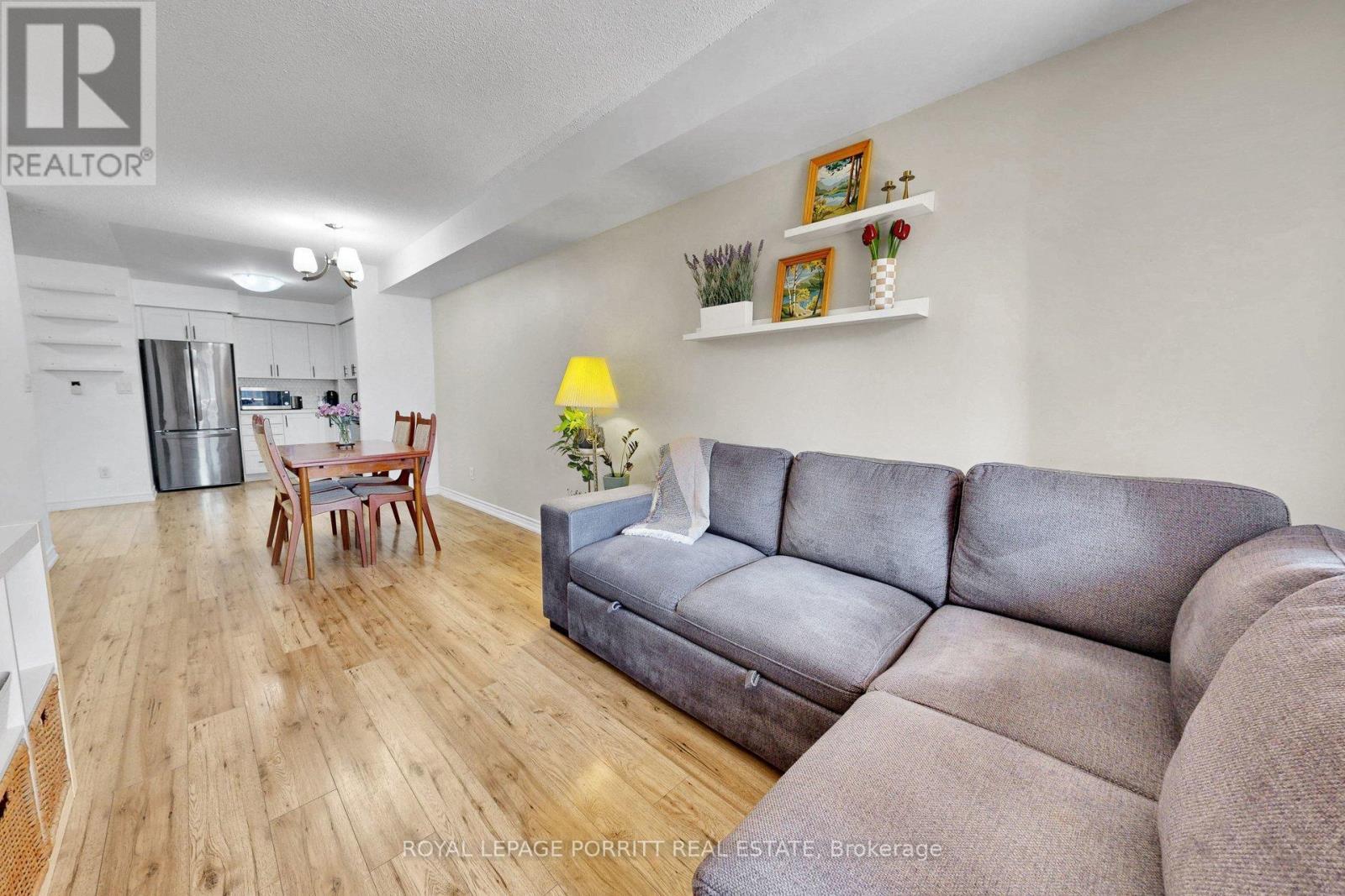 












927 - 3888 DUKE OF YORK BOULEVARD

,
Mississauga,




Ontario
L5A4P5


