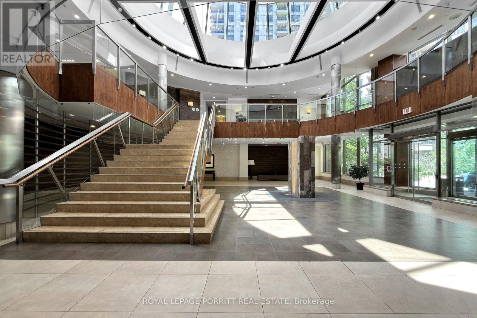 












927 - 3888 DUKE OF YORK BOULEVARD

,
Mississauga,




Ontario
L5A4P5

