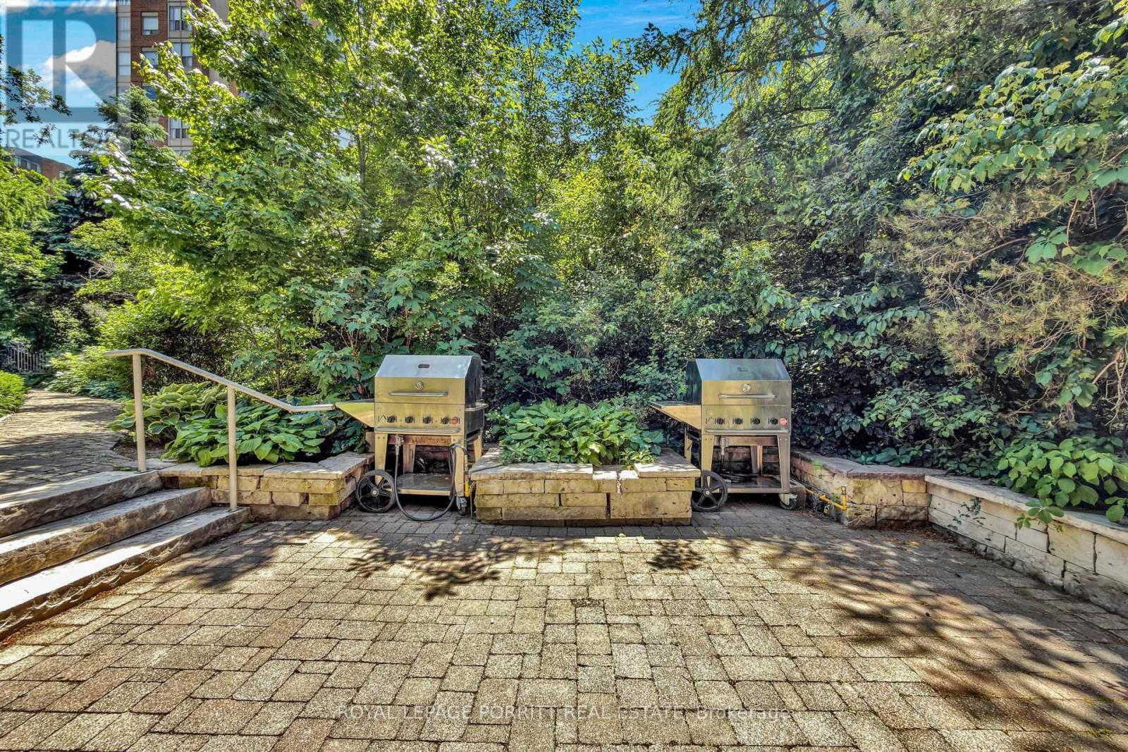 












927 - 3888 DUKE OF YORK BOULEVARD

,
Mississauga,




Ontario
L5A4P5

