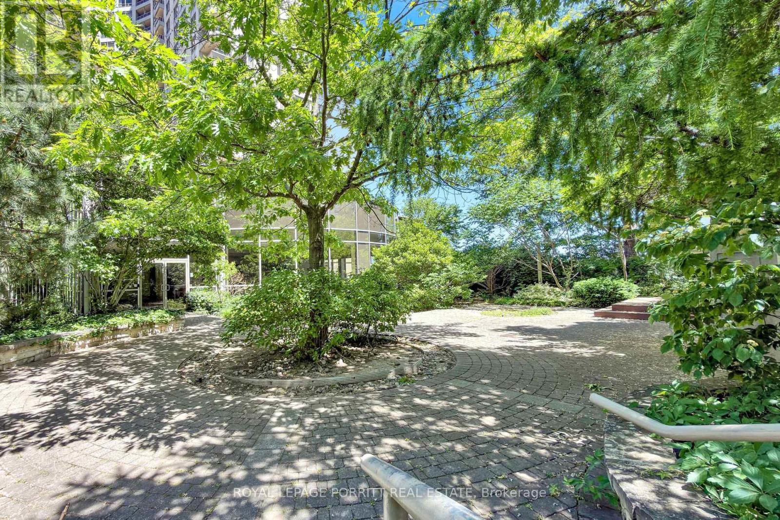 












927 - 3888 DUKE OF YORK BOULEVARD

,
Mississauga,




Ontario
L5A4P5

