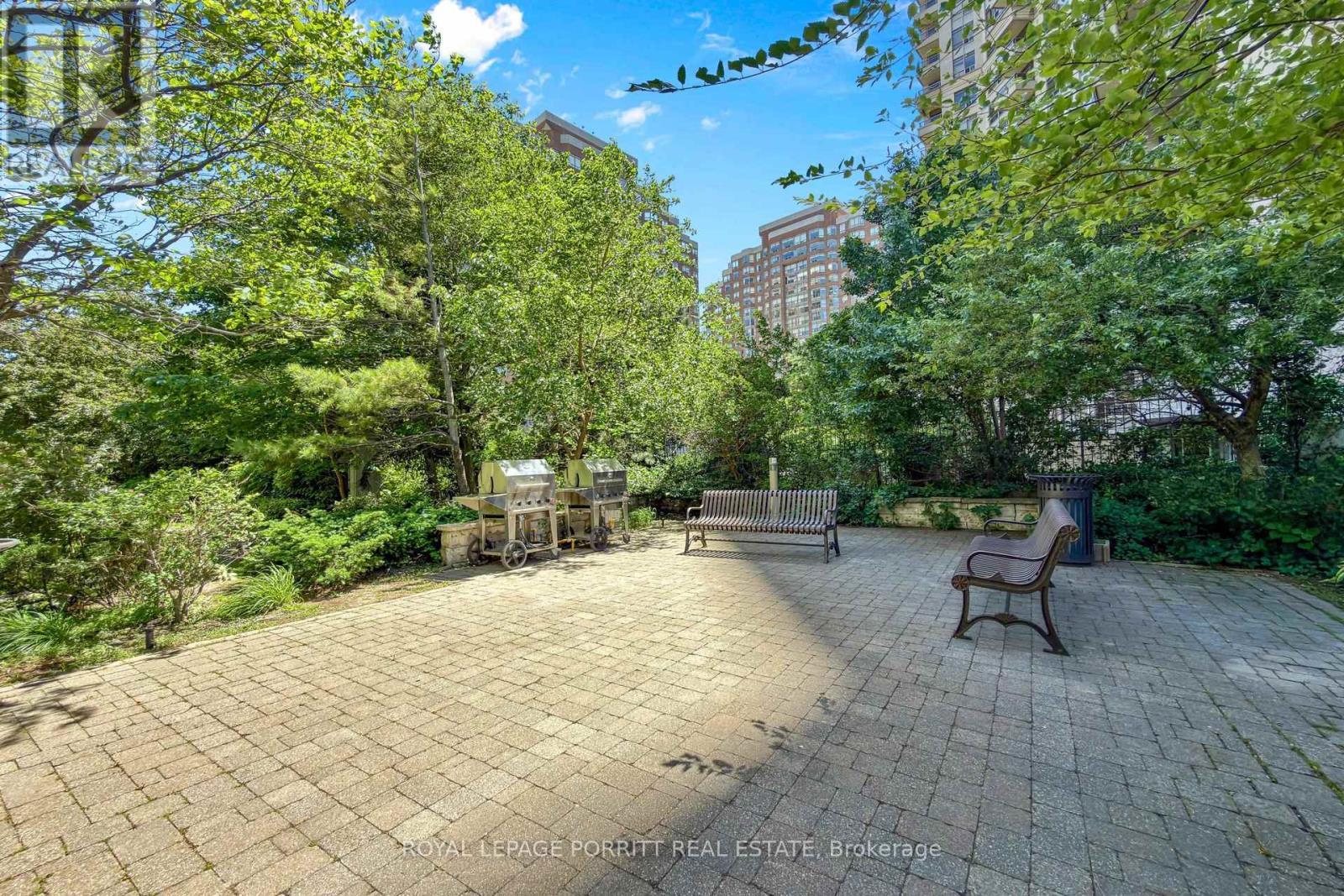 












927 - 3888 DUKE OF YORK BOULEVARD

,
Mississauga,




Ontario
L5A4P5

