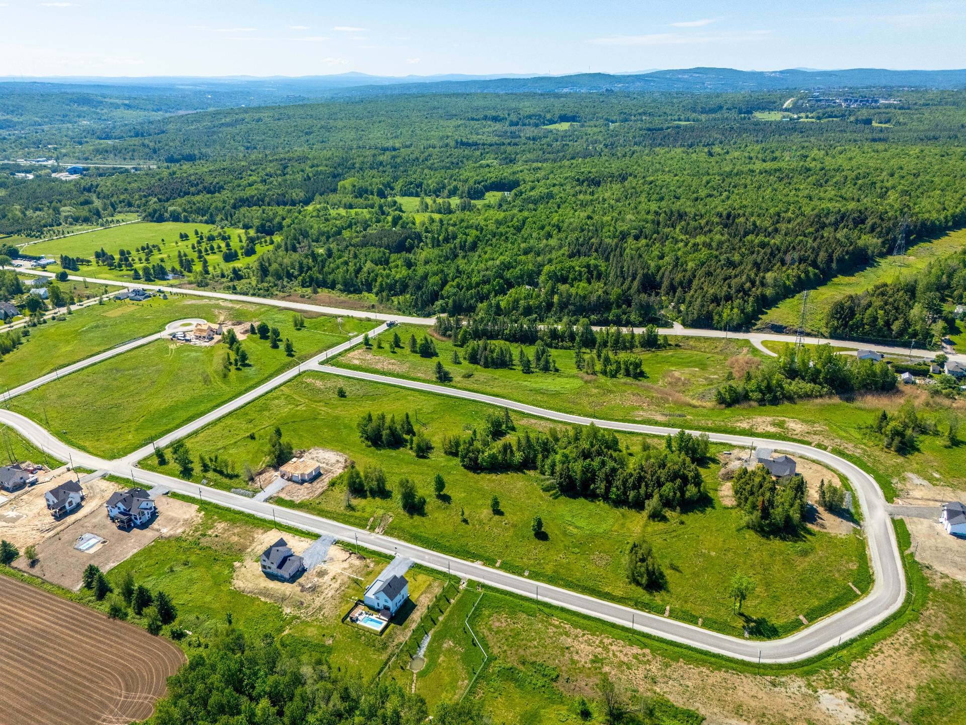 












Rue Étienne-Desmarteau

, LOT 31,
Sherbrooke (Brompton/Rock Forest/Saint-Élie/Deauville),







QC
J1H0A7

