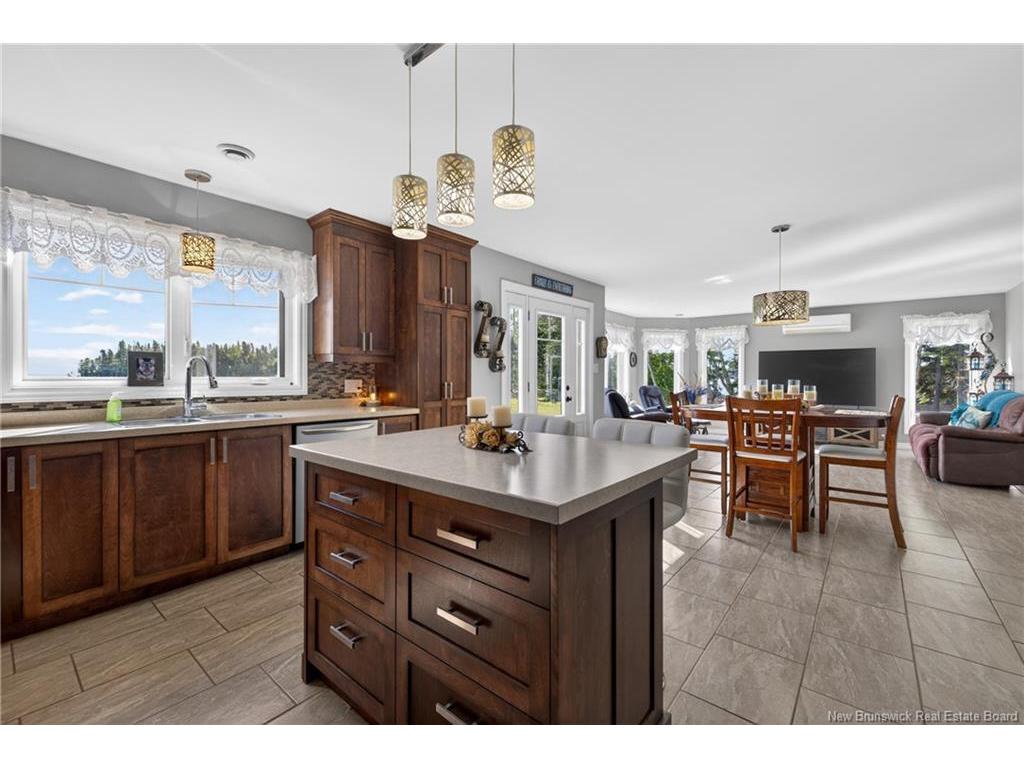 









40


Island View

LANE,
Sea Side,




NB
E8G 0A8

