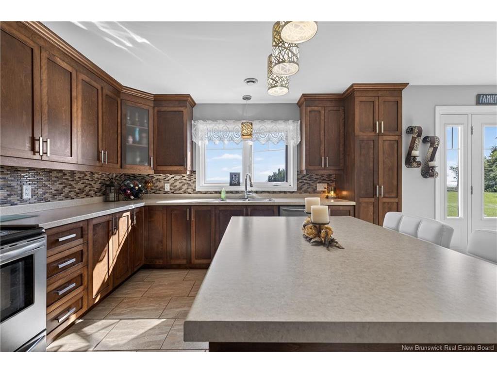 









40


Island View

LANE,
Sea Side,




NB
E8G 0A8

