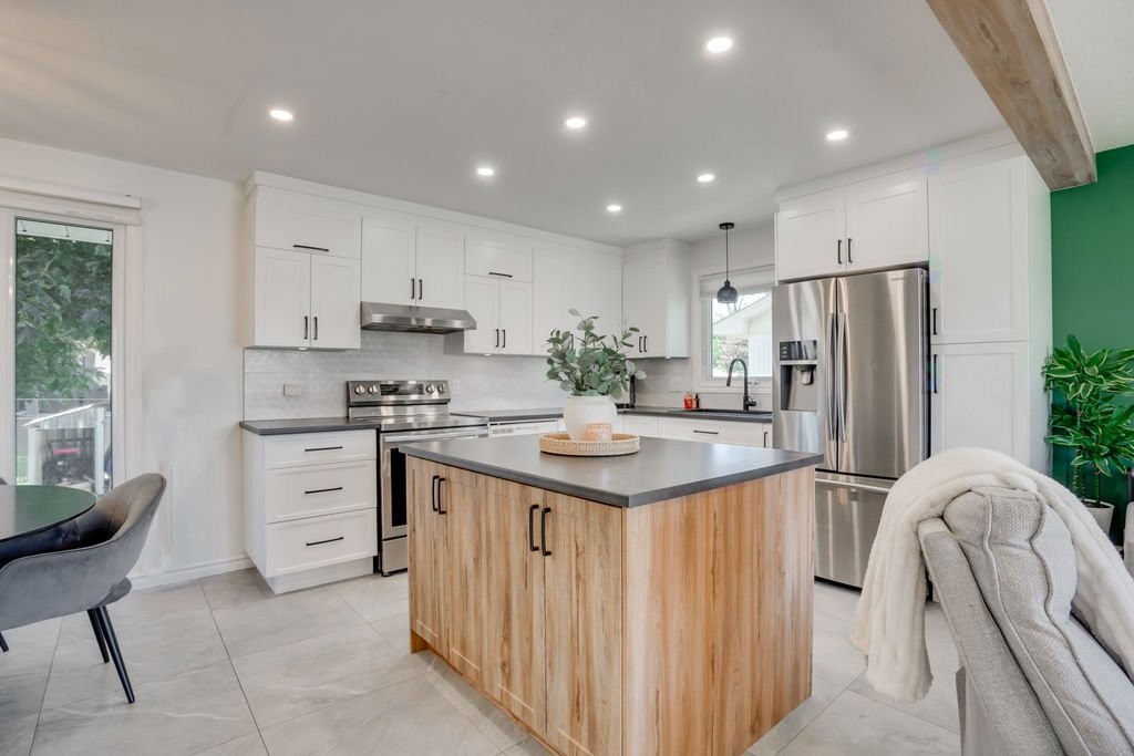 









442


Rue Vallières

,
Gatineau (Gatineau),




QC
J8P6W4

