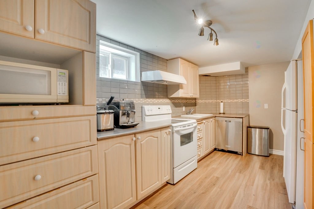 









442


Rue Vallières

,
Gatineau (Gatineau),




QC
J8P6W4

