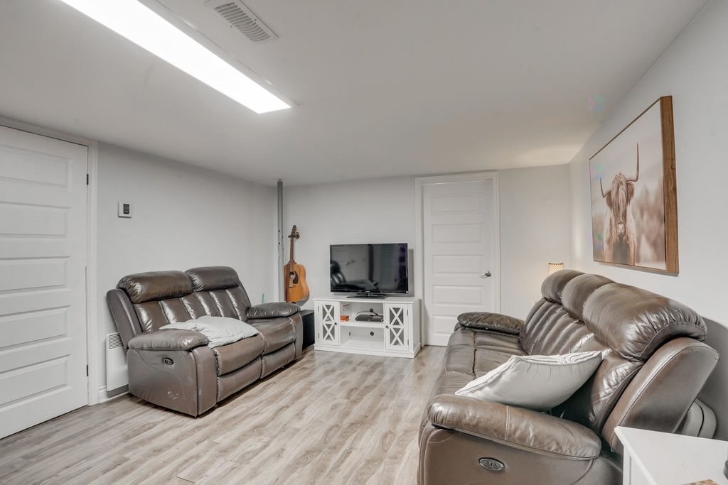 









442


Rue Vallières

,
Gatineau (Gatineau),




QC
J8P6W4

