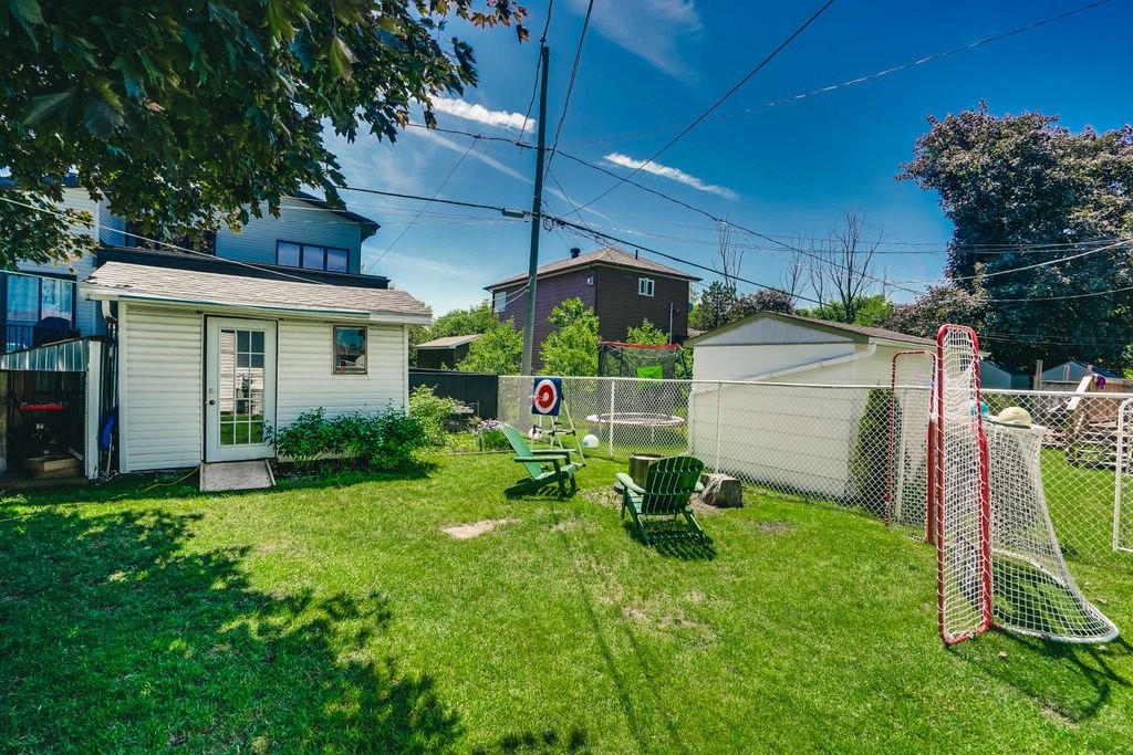 









442


Rue Vallières

,
Gatineau (Gatineau),




QC
J8P6W4

