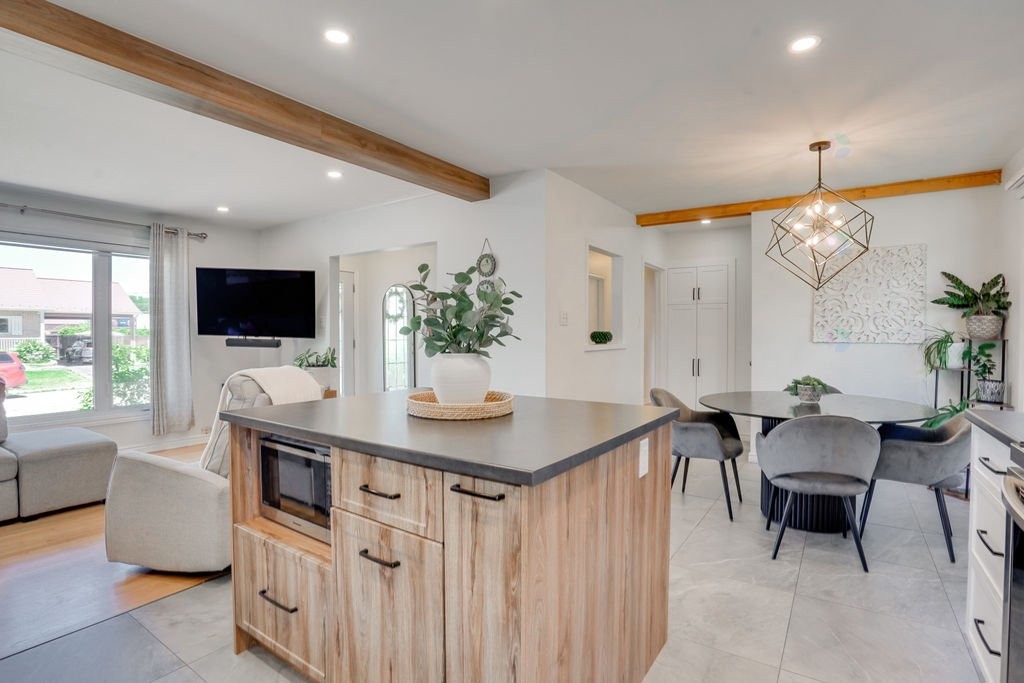 









442


Rue Vallières

,
Gatineau (Gatineau),




QC
J8P6W4

