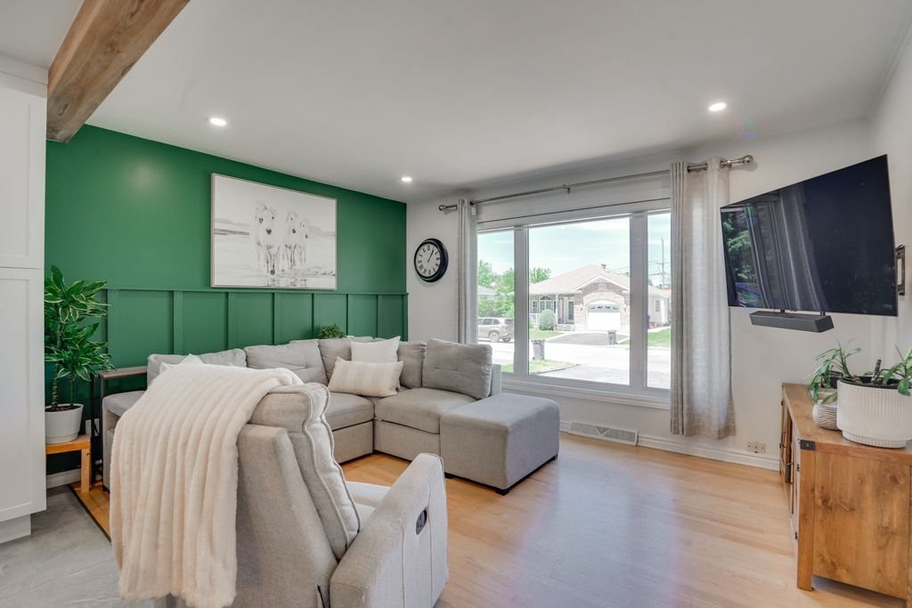 









442


Rue Vallières

,
Gatineau (Gatineau),




QC
J8P6W4


