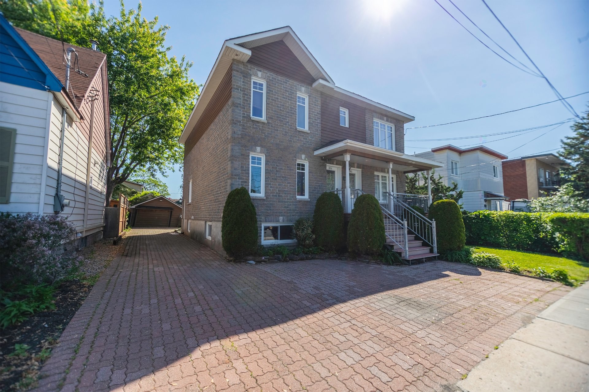 









2012

 - 2014


Rue St-Pierre

,
Longueuil (Le Vieux-Longueuil),




QC
J4P3K6

