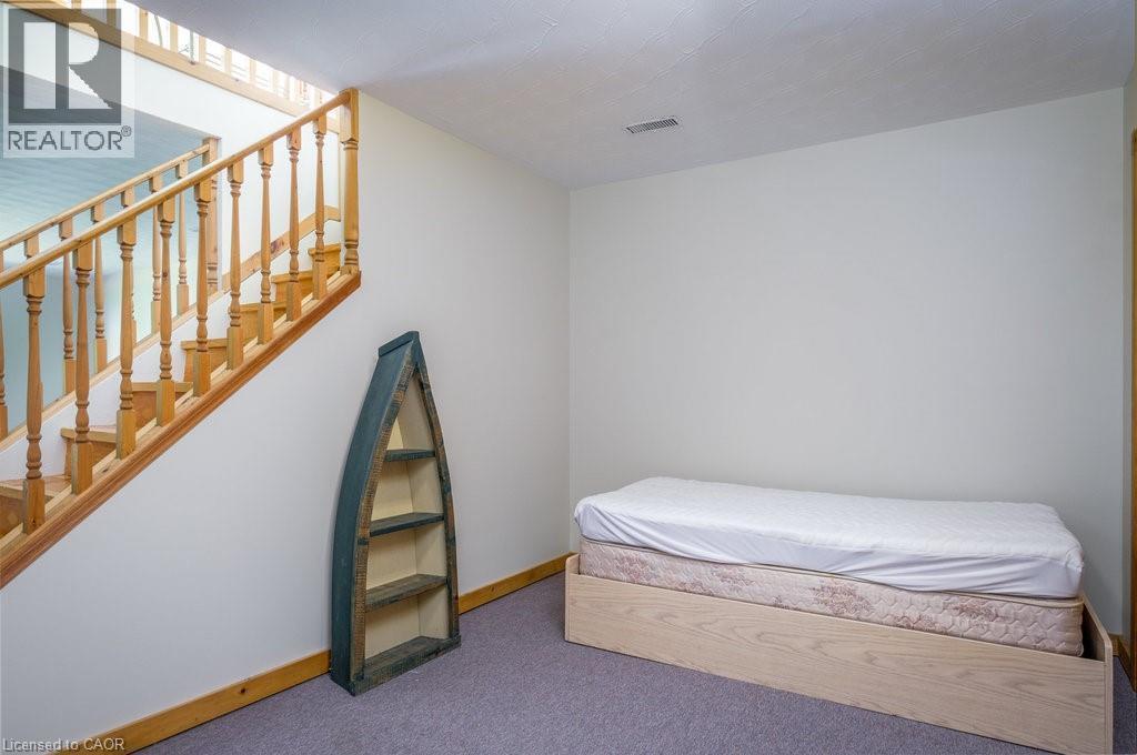 












210 HILLSIDE Avenue

,
Normandale,




Ontario
N0E1T0

