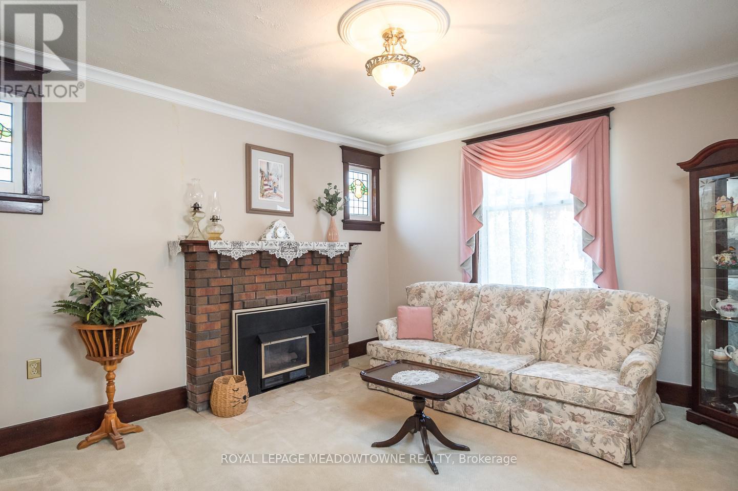 












90 THOMAS STREET

,
Milton,




Ontario
L9T2E2

