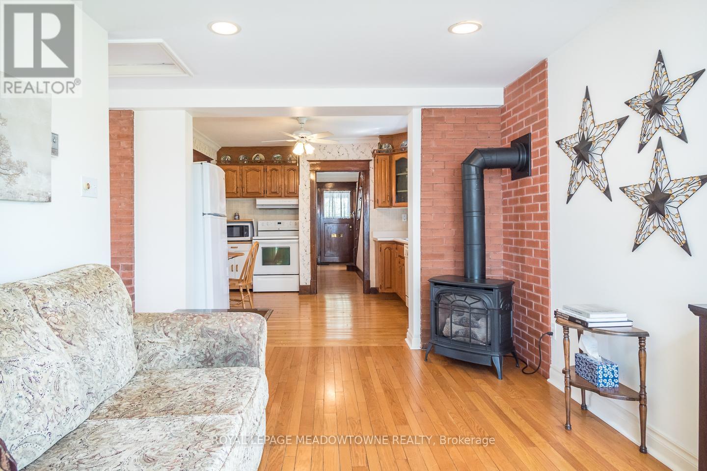 












90 THOMAS STREET

,
Milton,




Ontario
L9T2E2

