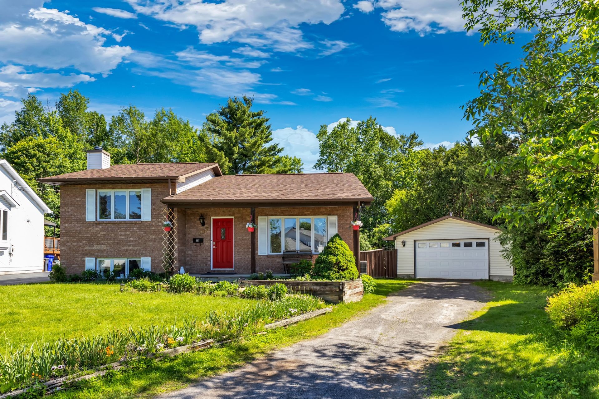 









297


Rue des Jacinthes

,
Gatineau (Gatineau),




QC
J8R1L9

