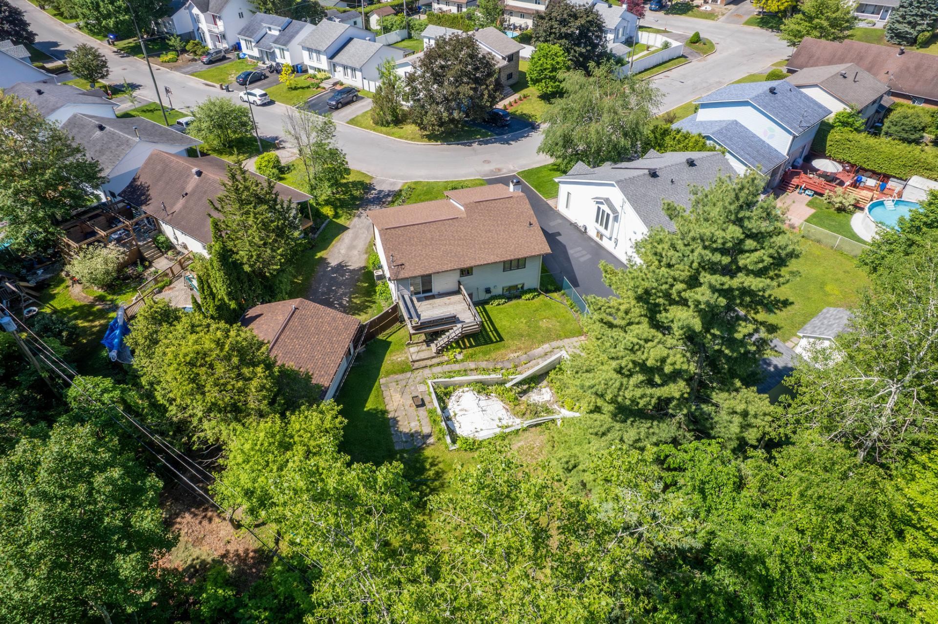 









297


Rue des Jacinthes

,
Gatineau (Gatineau),




QC
J8R1L9

