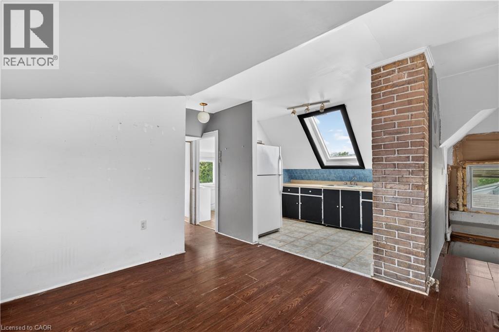 












26 ARTHUR Avenue

,
St. Thomas,




Ontario
N5P3L2

