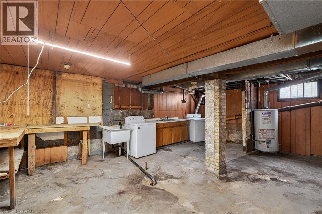 












26 ARTHUR Avenue

,
St. Thomas,




Ontario
N5P3L2

