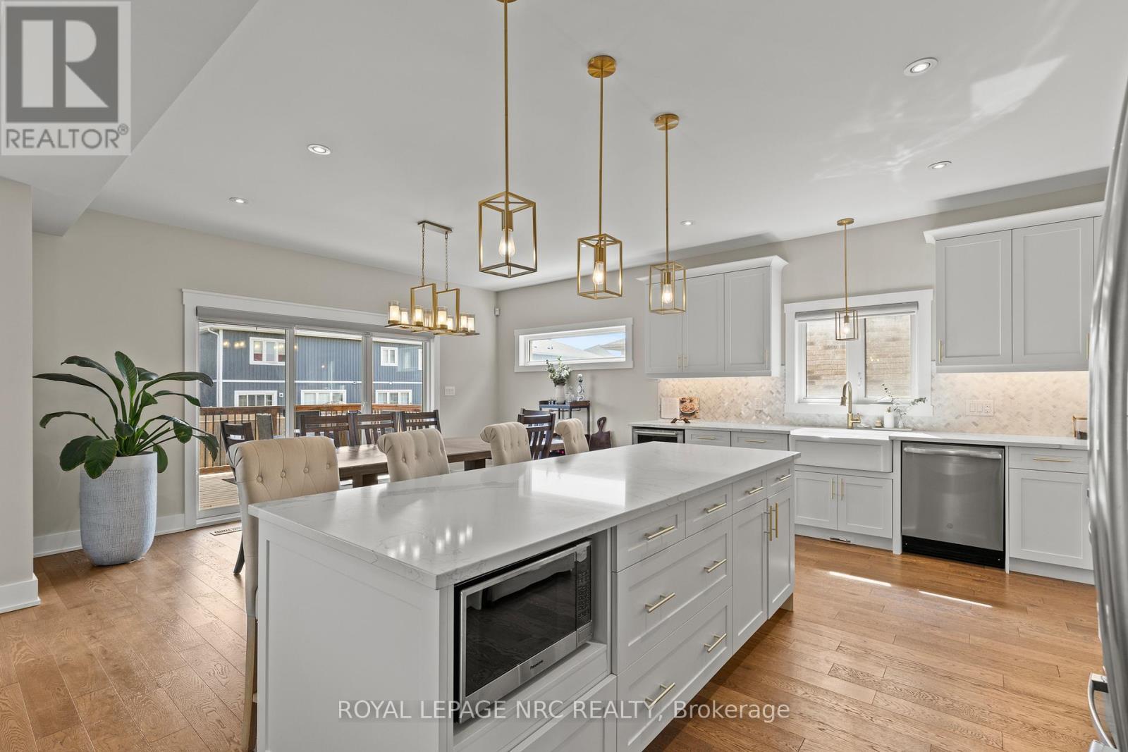 












271 MEMORIAL PARK DRIVE

,
Welland (Lincoln/Crowland),




Ontario
L3B0E3

