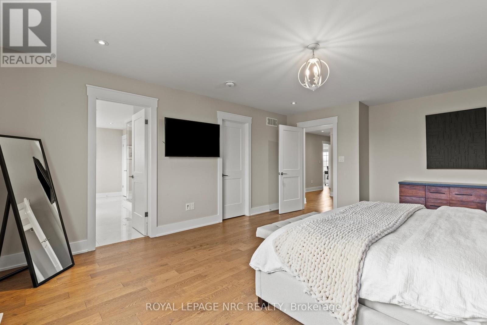 












271 MEMORIAL PARK DRIVE

,
Welland (Lincoln/Crowland),




Ontario
L3B0E3

