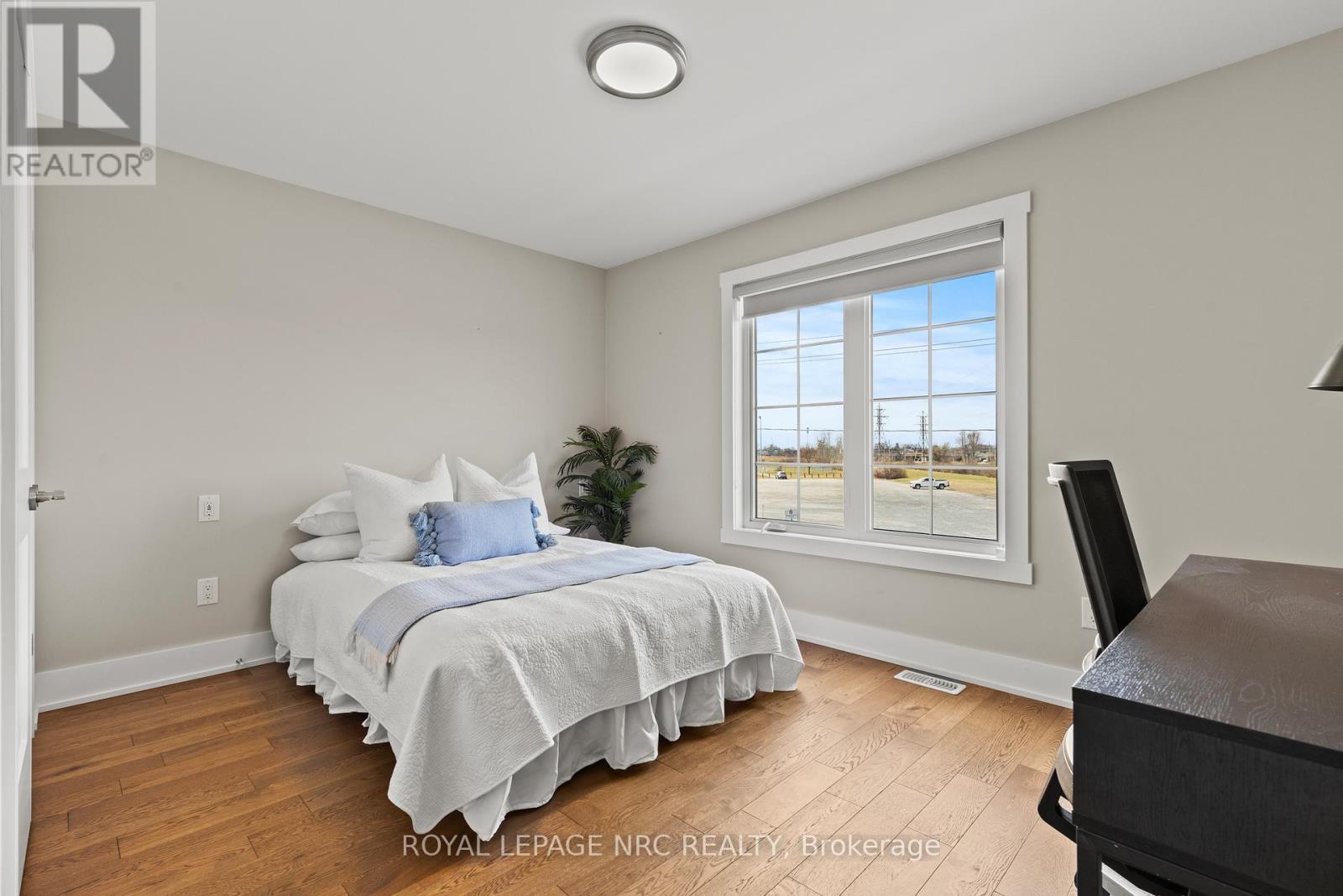 












271 MEMORIAL PARK DRIVE

,
Welland (Lincoln/Crowland),




Ontario
L3B0E3

