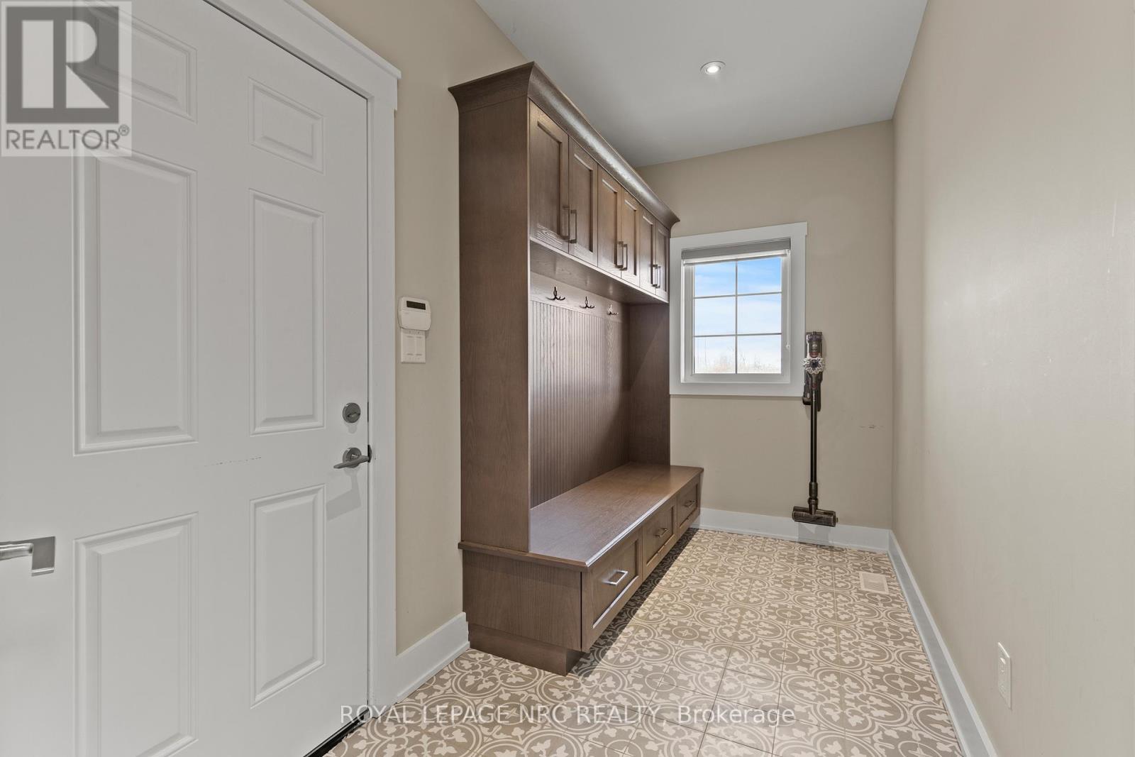












271 MEMORIAL PARK DRIVE

,
Welland (Lincoln/Crowland),




Ontario
L3B0E3

