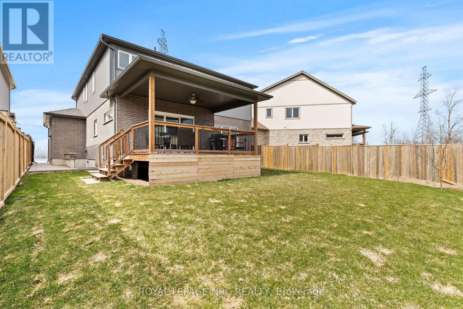 












271 MEMORIAL PARK DRIVE

,
Welland (Lincoln/Crowland),




Ontario
L3B0E3

