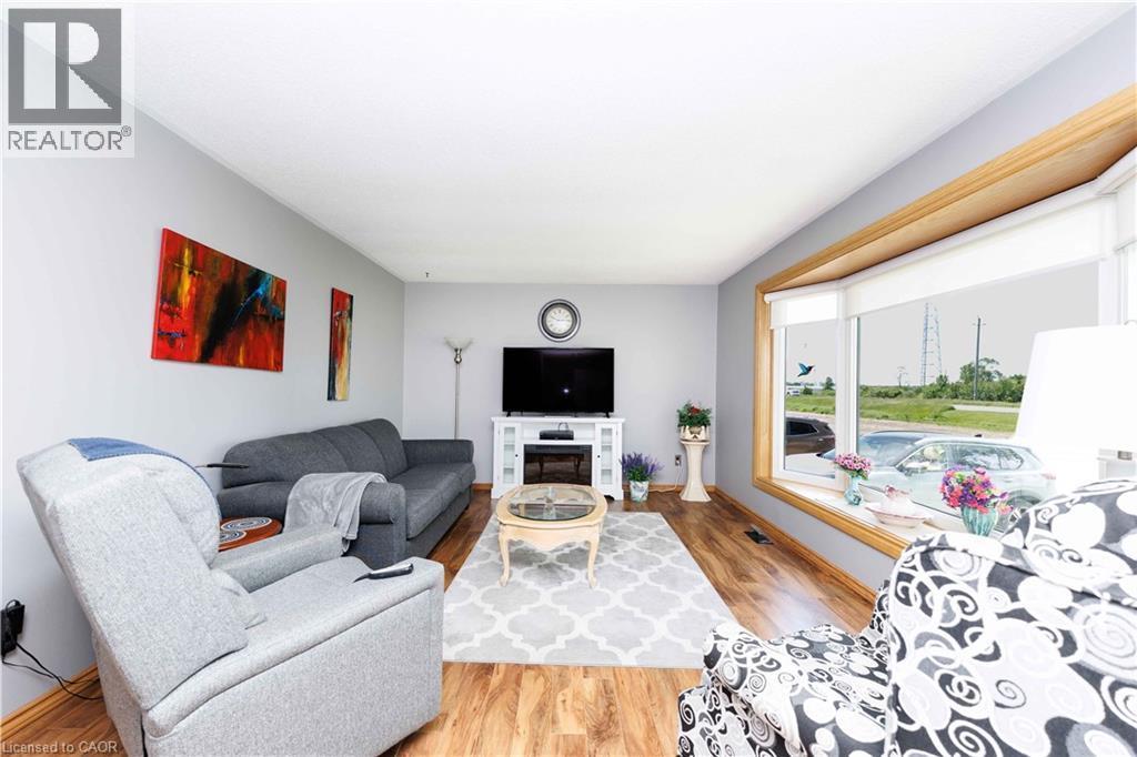 












4276 HALDIMAND ROAD 20

,
Dunnville,




Ontario
N1A2W3

