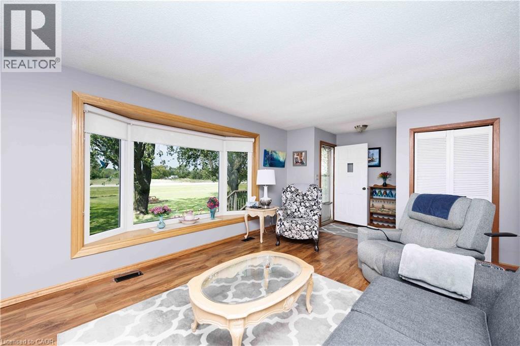 












4276 HALDIMAND ROAD 20

,
Dunnville,




Ontario
N1A2W3

