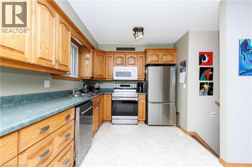 












4276 HALDIMAND ROAD 20

,
Dunnville,




Ontario
N1A2W3

