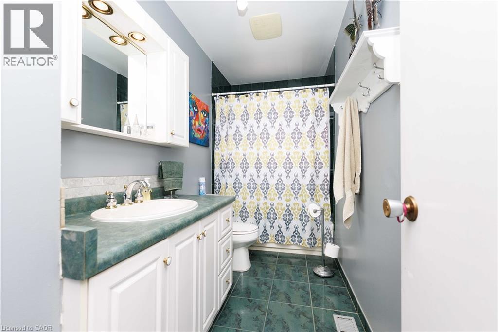 












4276 HALDIMAND ROAD 20

,
Dunnville,




Ontario
N1A2W3


