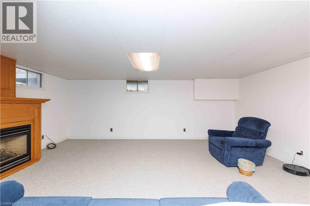 












4276 HALDIMAND ROAD 20

,
Dunnville,




Ontario
N1A2W3


