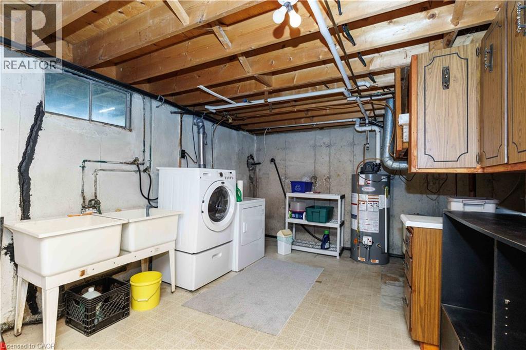 












4276 HALDIMAND ROAD 20

,
Dunnville,




Ontario
N1A2W3

