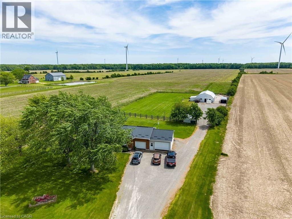












4276 HALDIMAND ROAD 20

,
Dunnville,




Ontario
N1A2W3

