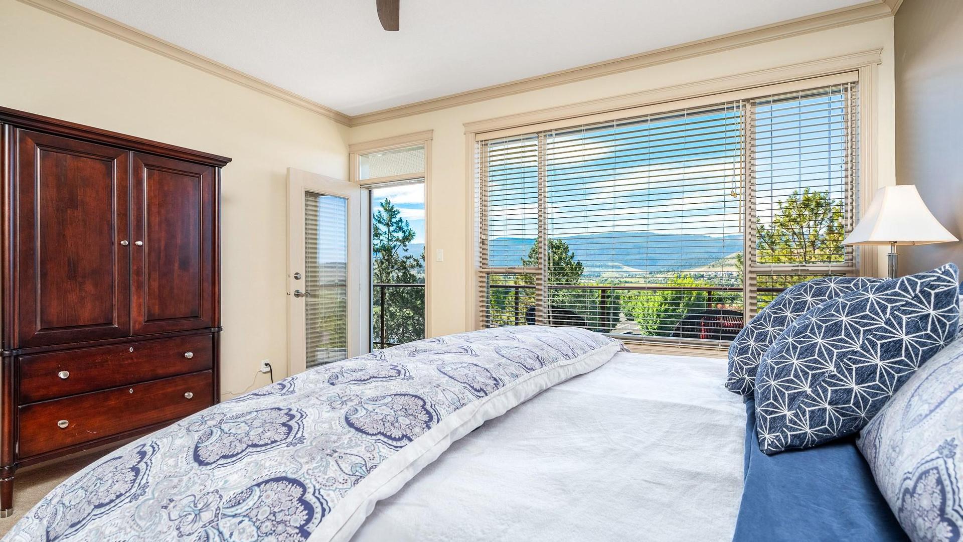 









904


33

Avenue,
Vernon,




BC
V1T 9V7

