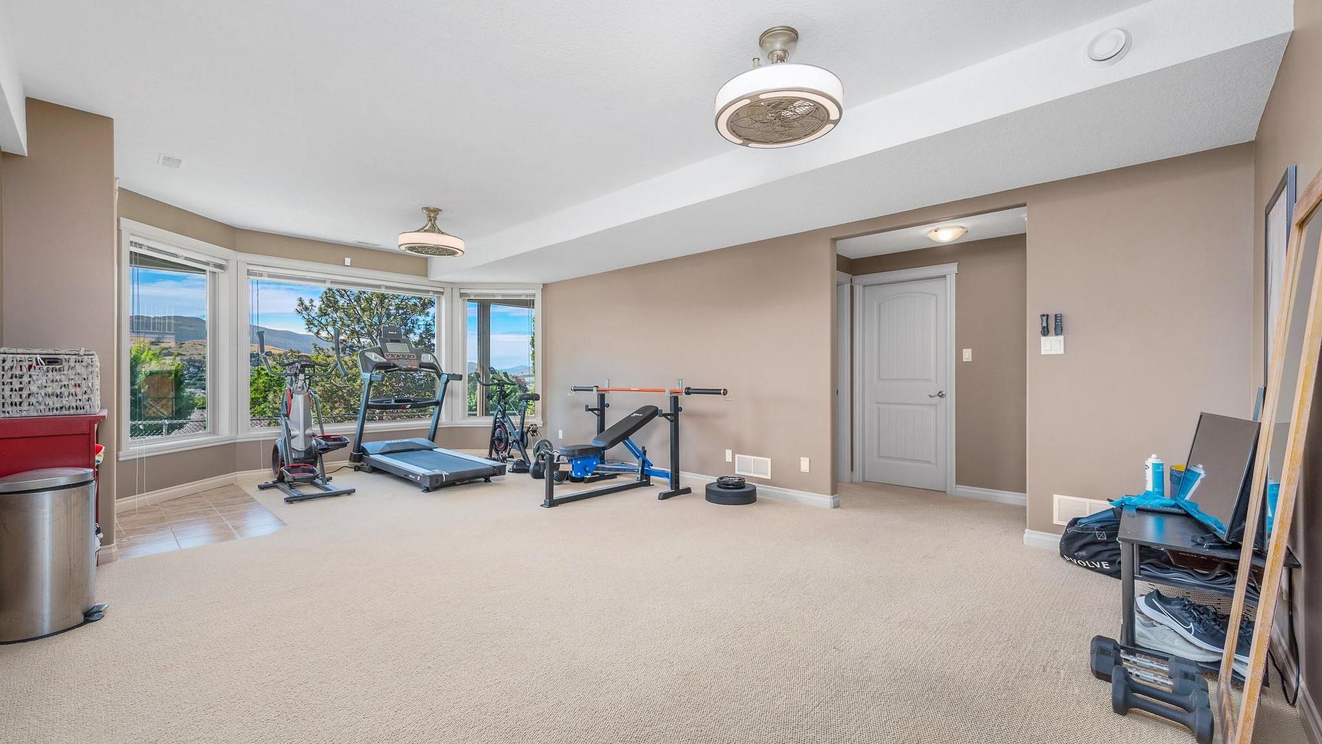 









904


33

Avenue,
Vernon,




BC
V1T 9V7


