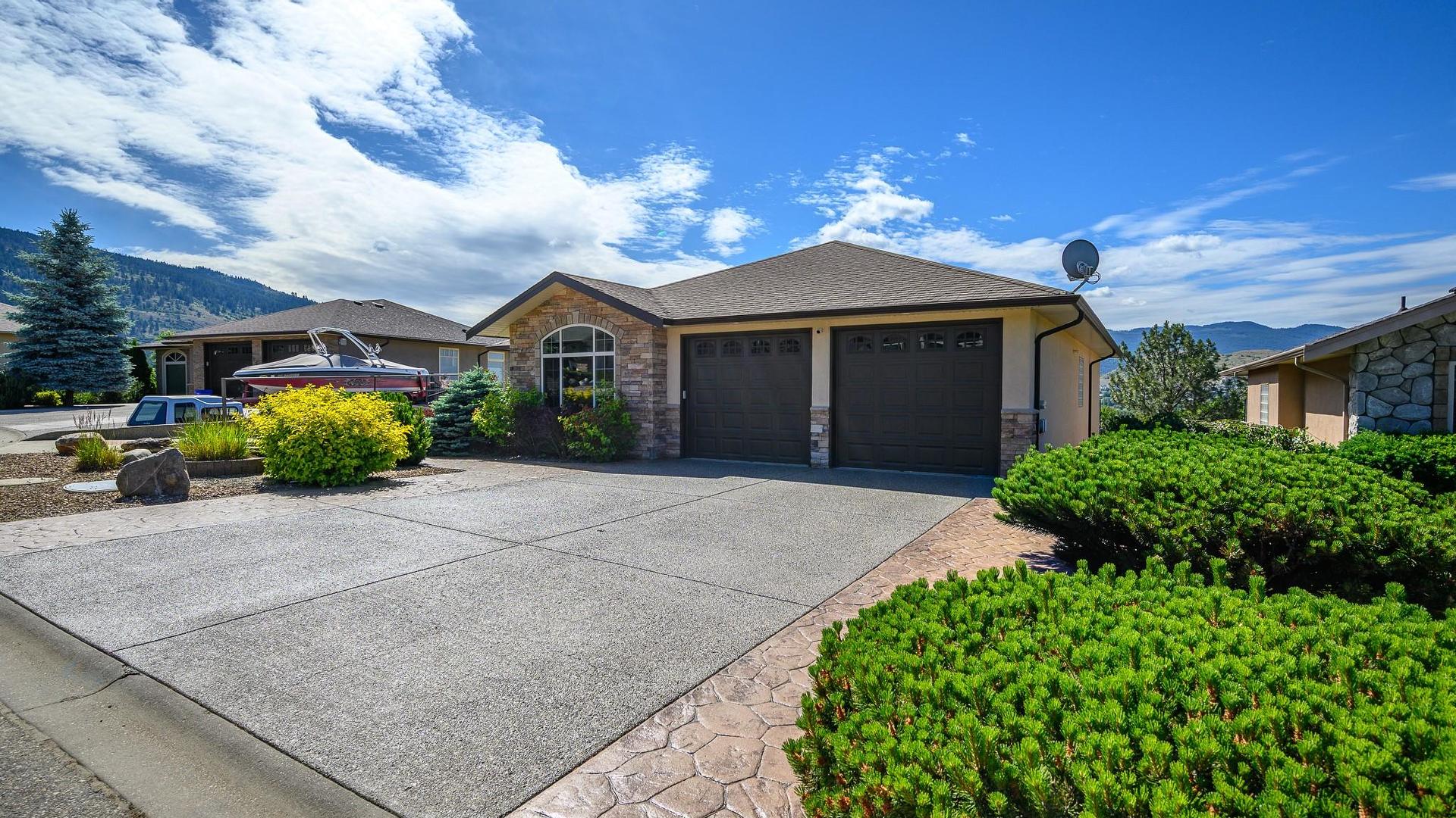 









904


33

Avenue,
Vernon,




BC
V1T 9V7

