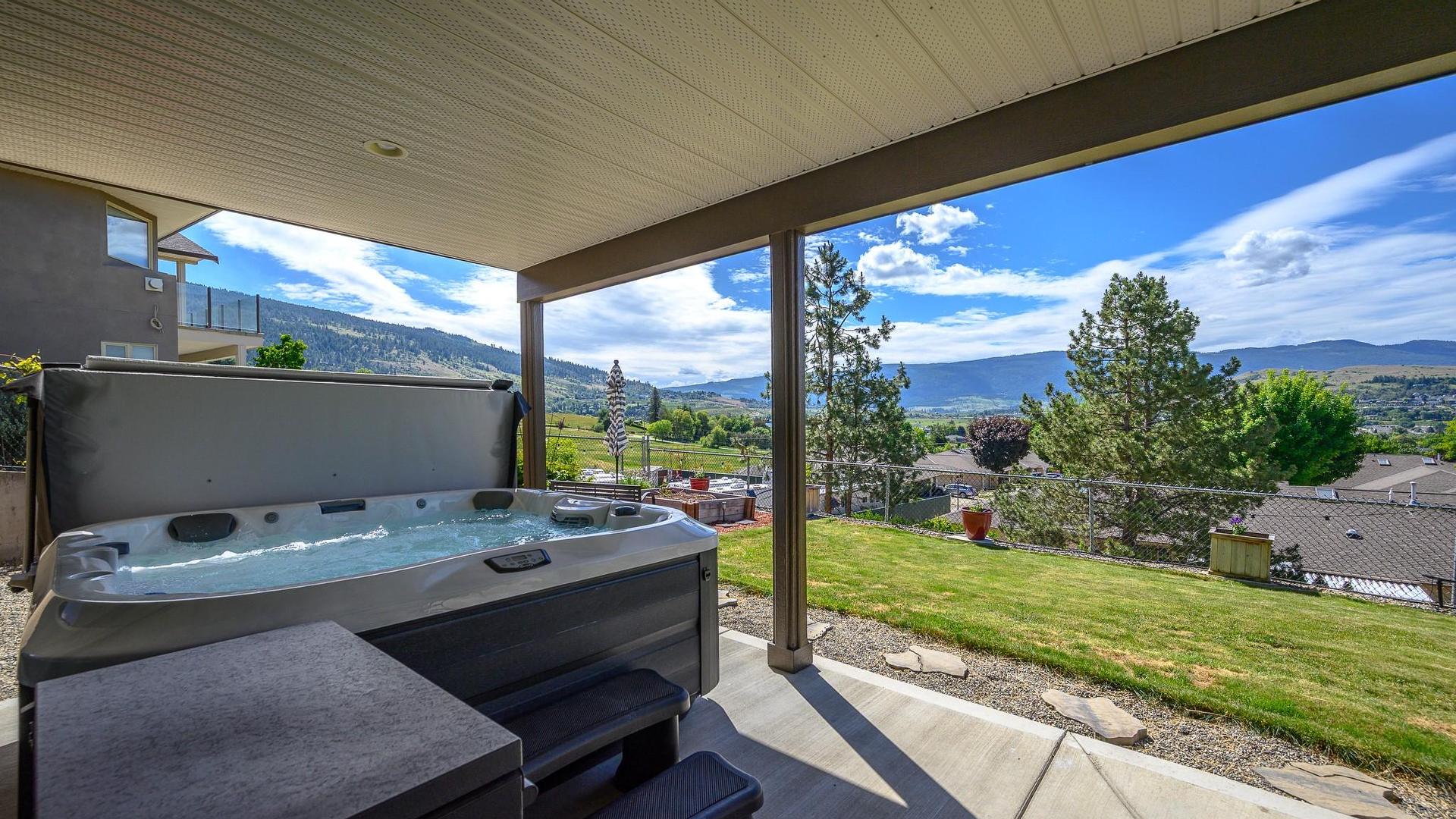 









904


33

Avenue,
Vernon,




BC
V1T 9V7

