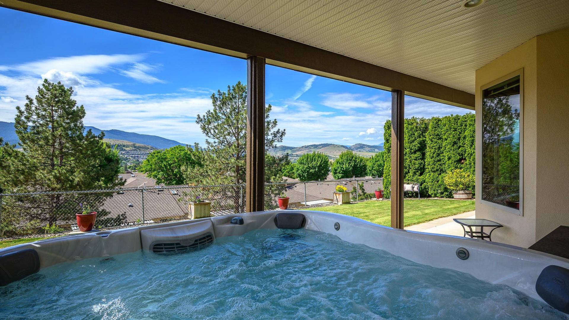 









904


33

Avenue,
Vernon,




BC
V1T 9V7

