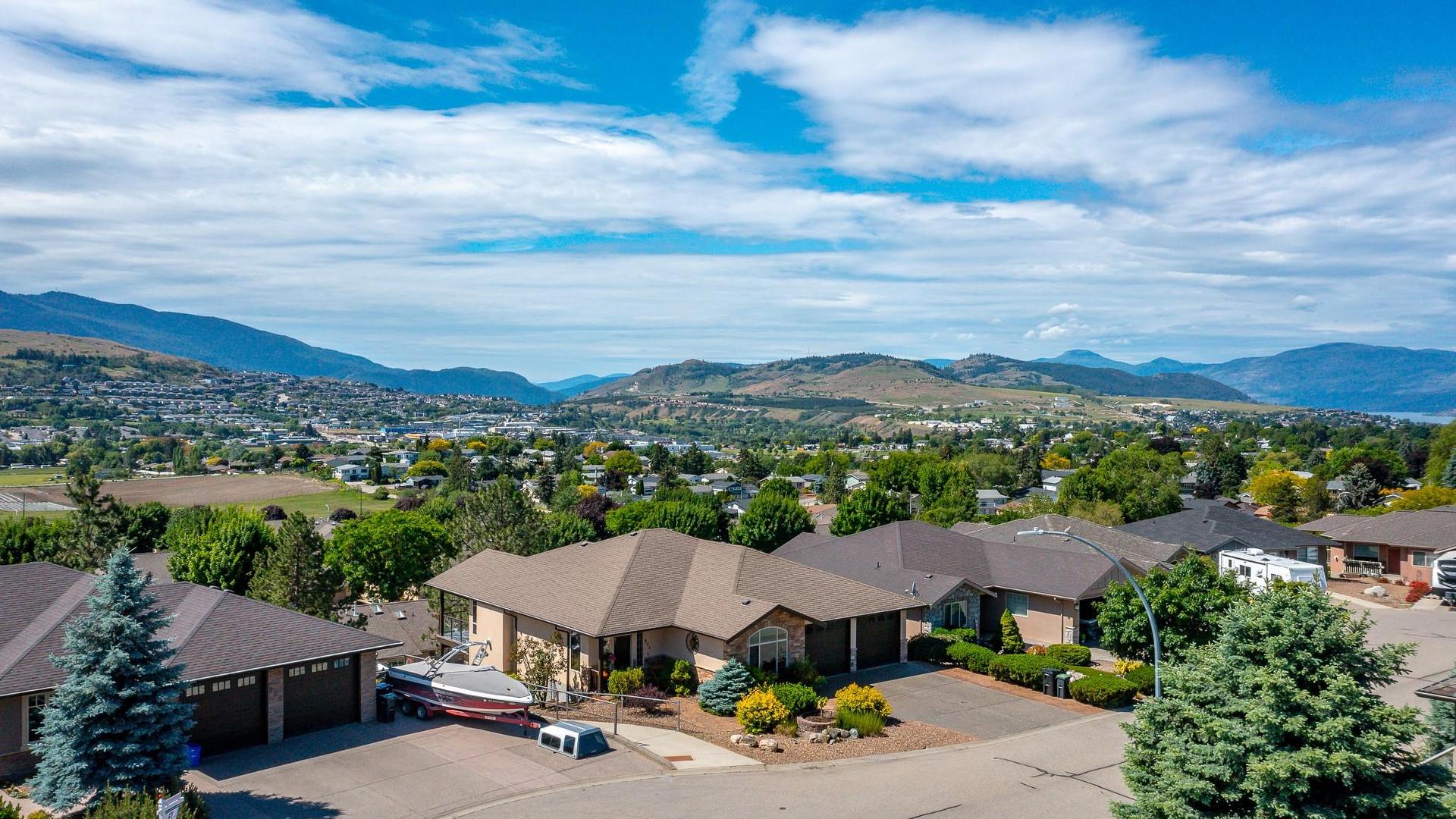 









904


33

Avenue,
Vernon,




BC
V1T 9V7

